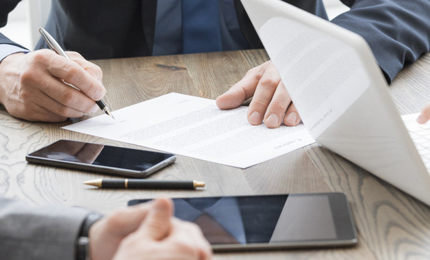 2024領(lǐng)導干部年中述職述廉報告十二篇