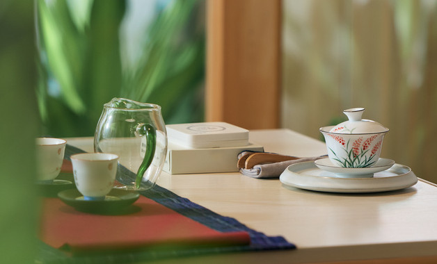 財務上半年工作的總結與計劃十篇