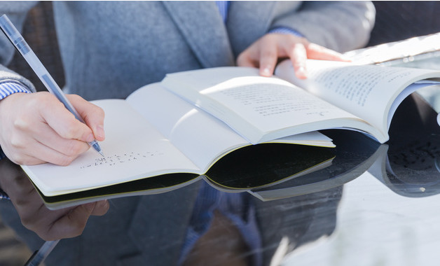 11月業(yè)務(wù)員個人工作總結(jié)十篇