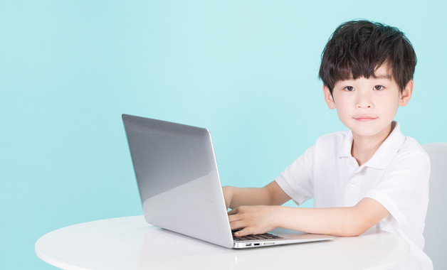 服裝設計專業大學生暑假實習報告十二篇