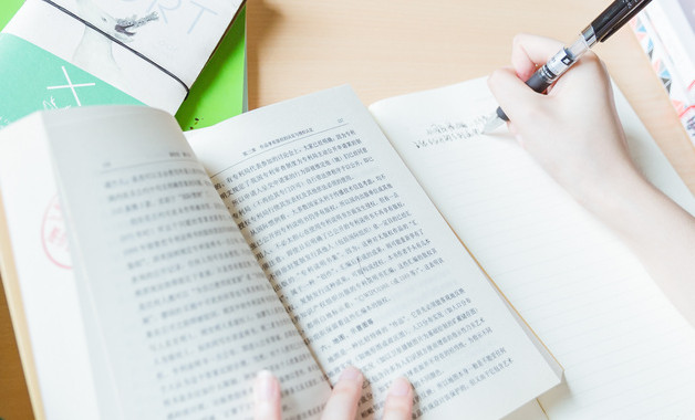 街道干部述職報告十二篇